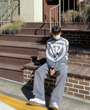 將圖片載入圖庫檢視器 Spiral sweater
