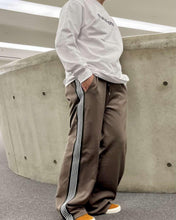 將圖片載入圖庫檢視器 Contrasting color line design casual trousers💜🫶🏻
