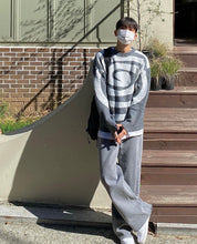 將圖片載入圖庫檢視器 Spiral sweater
