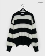 將圖片載入圖庫檢視器 Striped wool and mohair sweater
