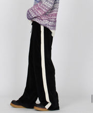 將圖片載入圖庫檢視器 soft velour pants
