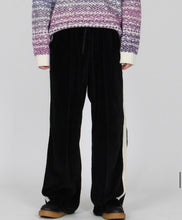 將圖片載入圖庫檢視器 soft velour pants
